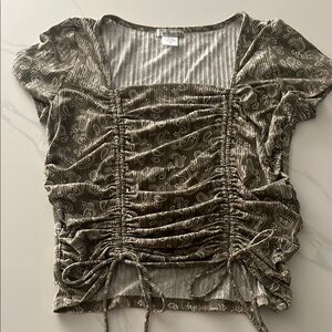 Stylish Brown Paisley Ruched Top